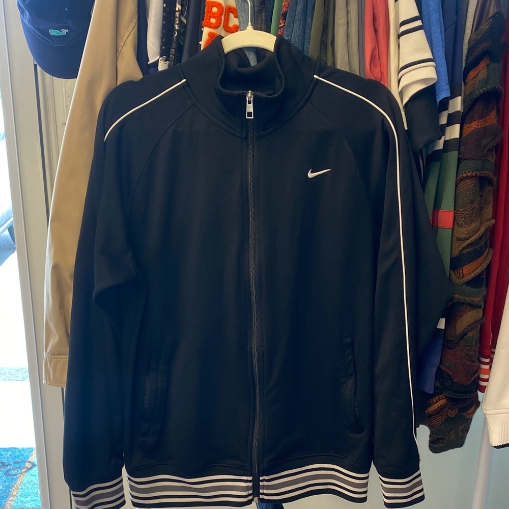 Nike Men's Black Windbreaker with White Accents